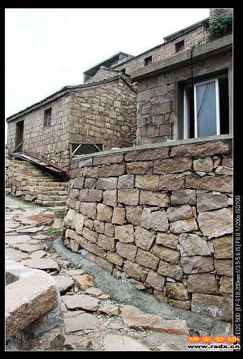 漂亮的石头房。