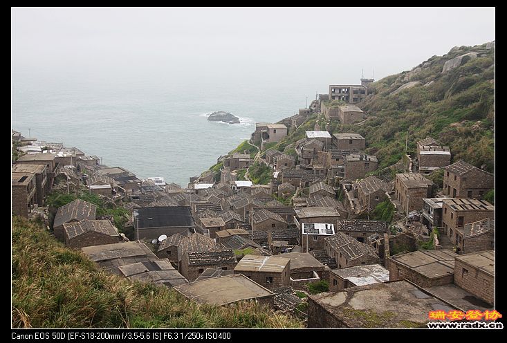 面朝大海，春暖花开。