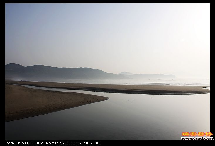 早晨的沙滩，美仑美奂。