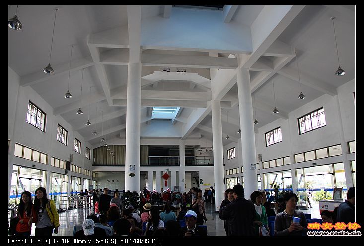 桃花岛码头大厅--宽敞明亮。