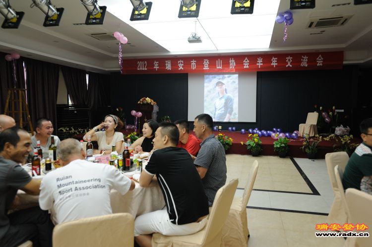 半年宴会场.jpg