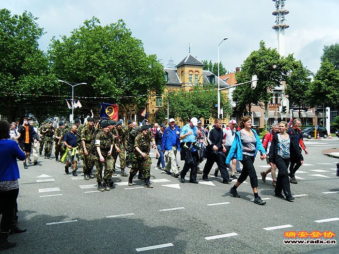 nEO_IMG_奈梅亨徒步 014.jpg