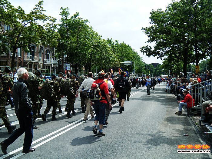 nEO_IMG_奈梅亨徒步 015.jpg