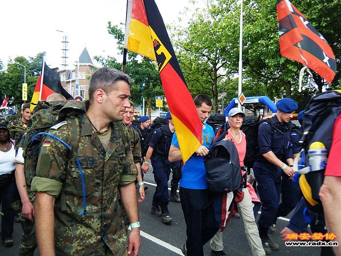 nEO_IMG_奈梅亨徒步 028.jpg