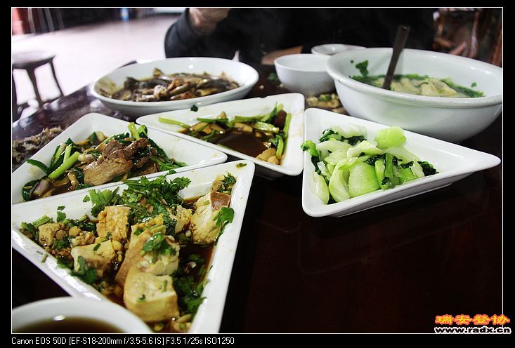 前童三宝：豆腐，豆腐干，油豆腐。