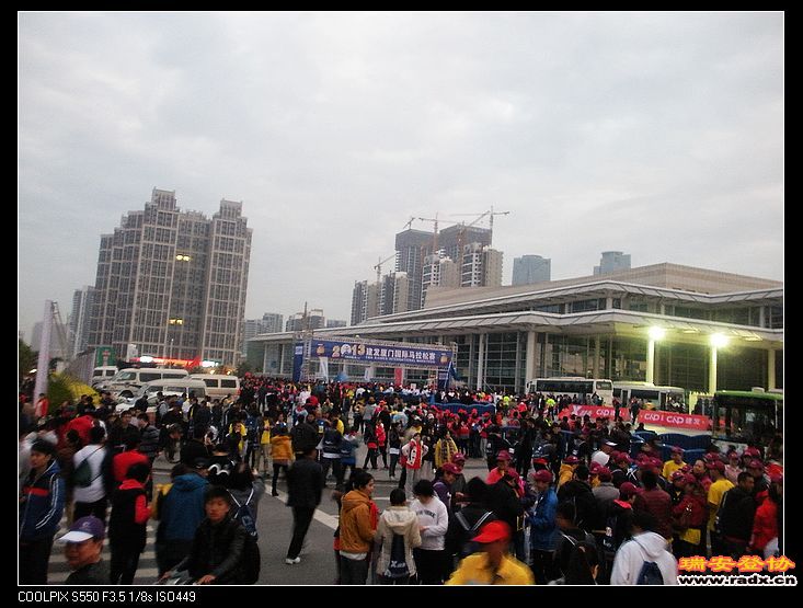 场面非常壮观。