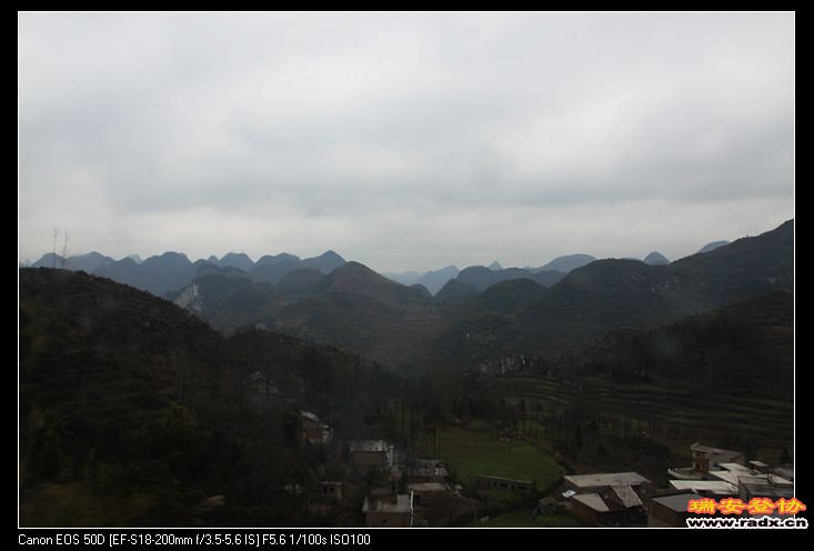 贵阳-织金的路上。