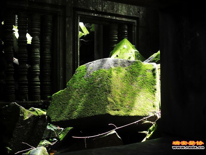 崩密列-残垣之美 (3).jpg