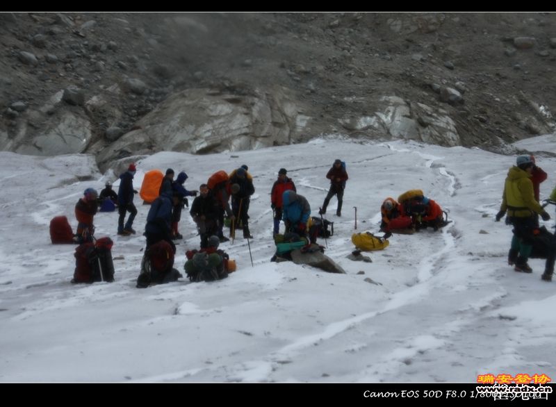 早上6点多出发大家忙着整理装备