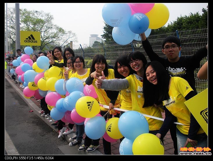 微笑，无形的力量在鼓励着我的斗志。