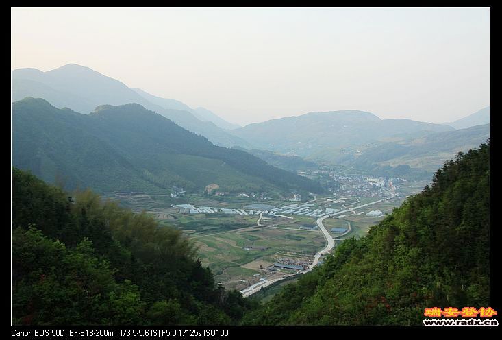 远眺高坪村，世外桃源。