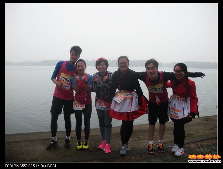 参赛者们，忘情地狂欢吧，这是你们的节日！