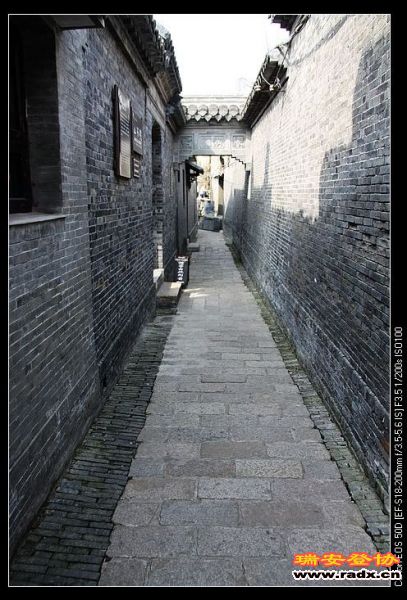 古巷幽深
