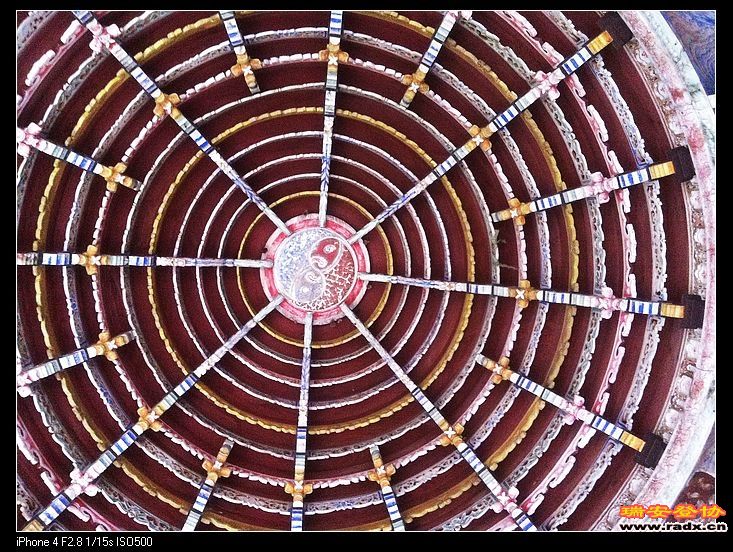 漂亮的戏台天顶