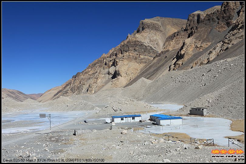 珠峰脚下武警边防站，冬季没人登山，营地空无一人