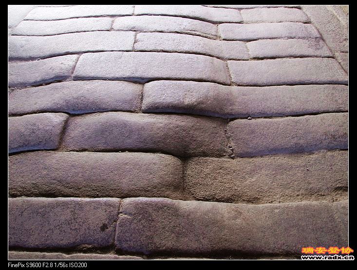 历史的遗迹很深刻