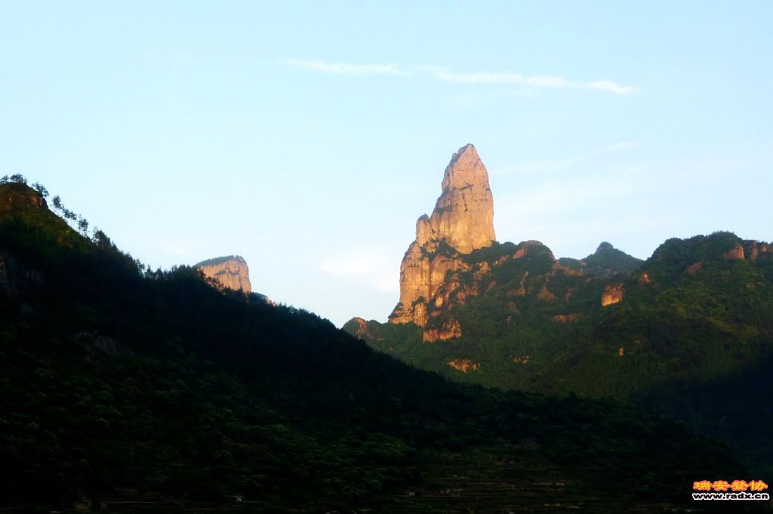 P1040337a.jpg