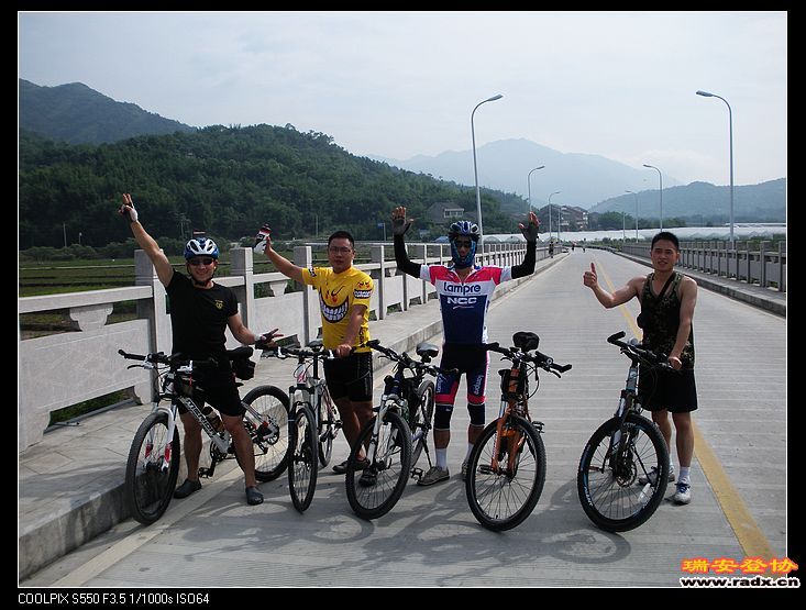 老周，别投降？