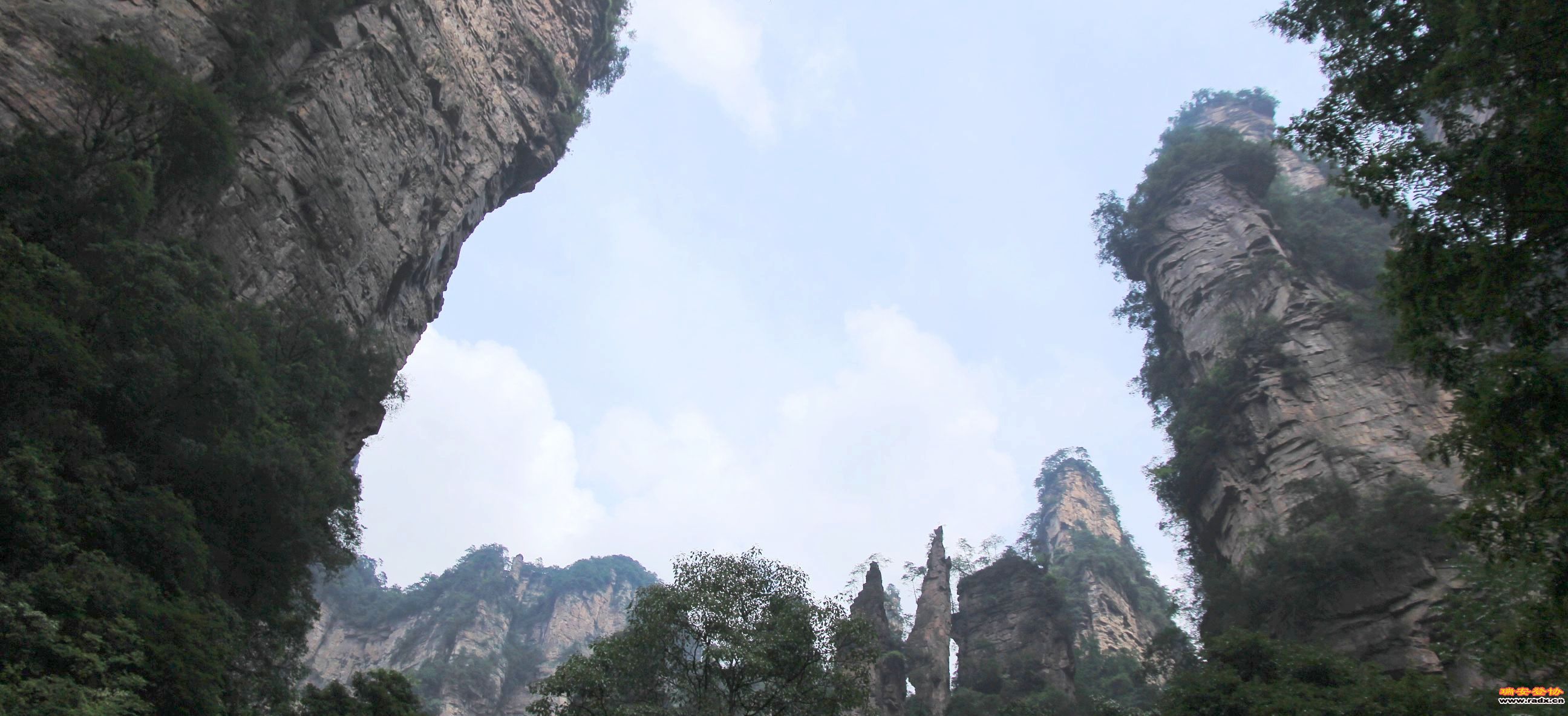 山外有山.jpg